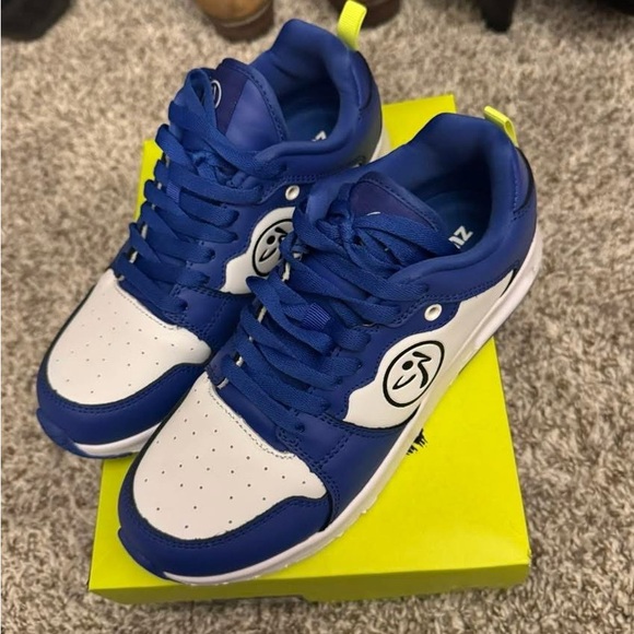 New Zumba Athletic Shoes Size 7 - Picture 3 of 5